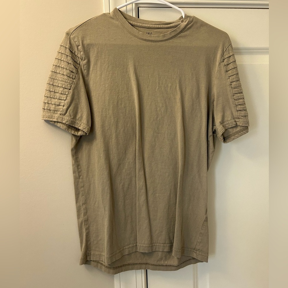 I.N.C International Concepts Men's Tan T-Shirt